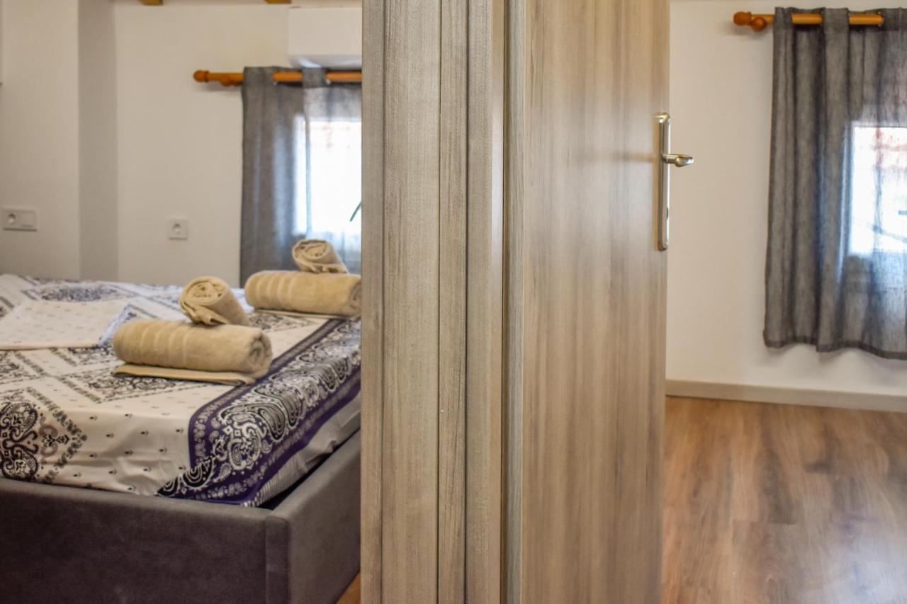 Klaidis House 2 Floor Apartment Skiathos Town